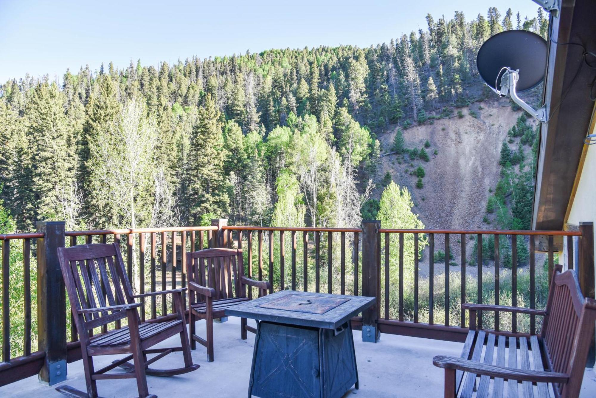 River Lyric Lodge - Formerly Double Dog Red River Εξωτερικό φωτογραφία