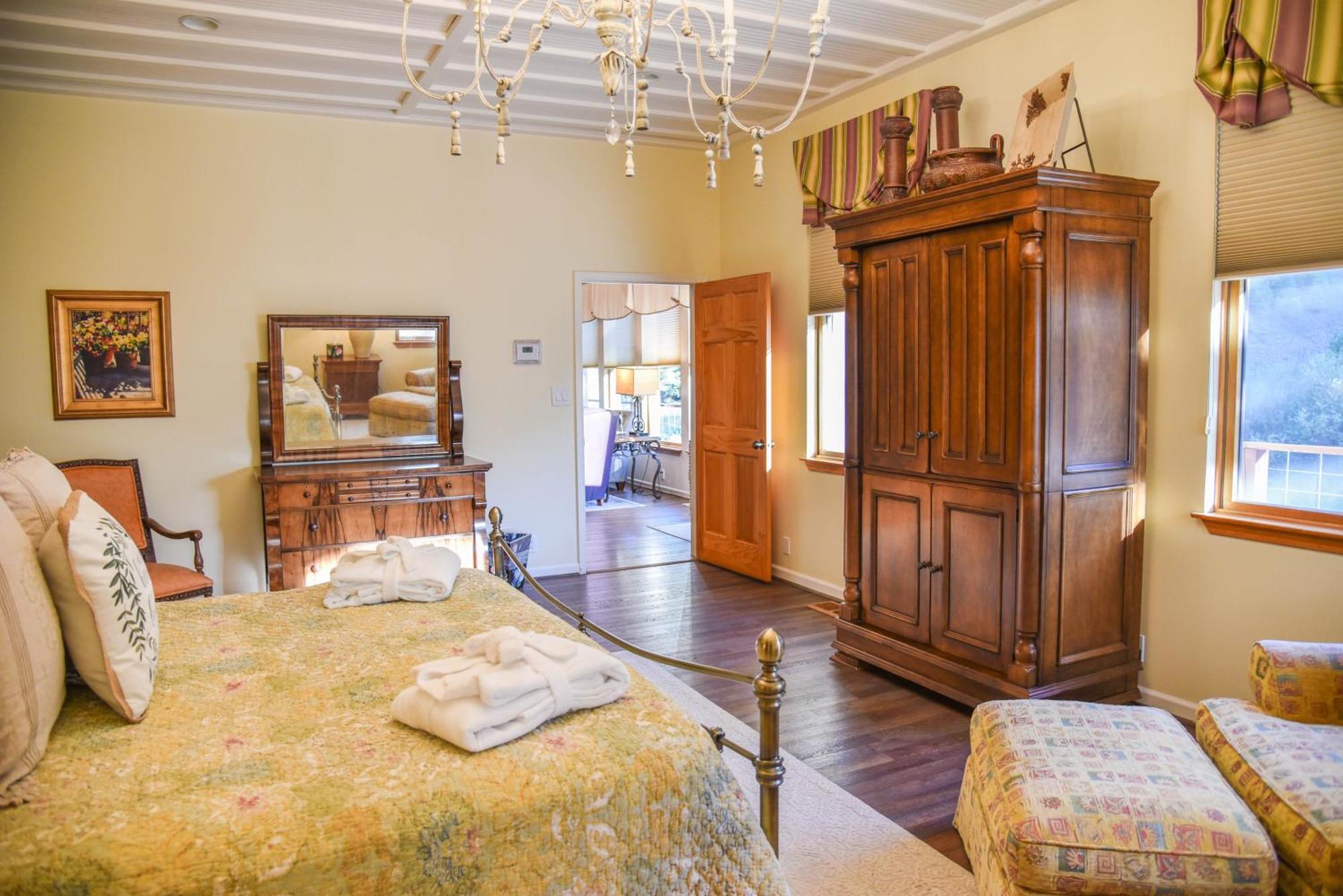 River Lyric Lodge - Formerly Double Dog Red River Εξωτερικό φωτογραφία