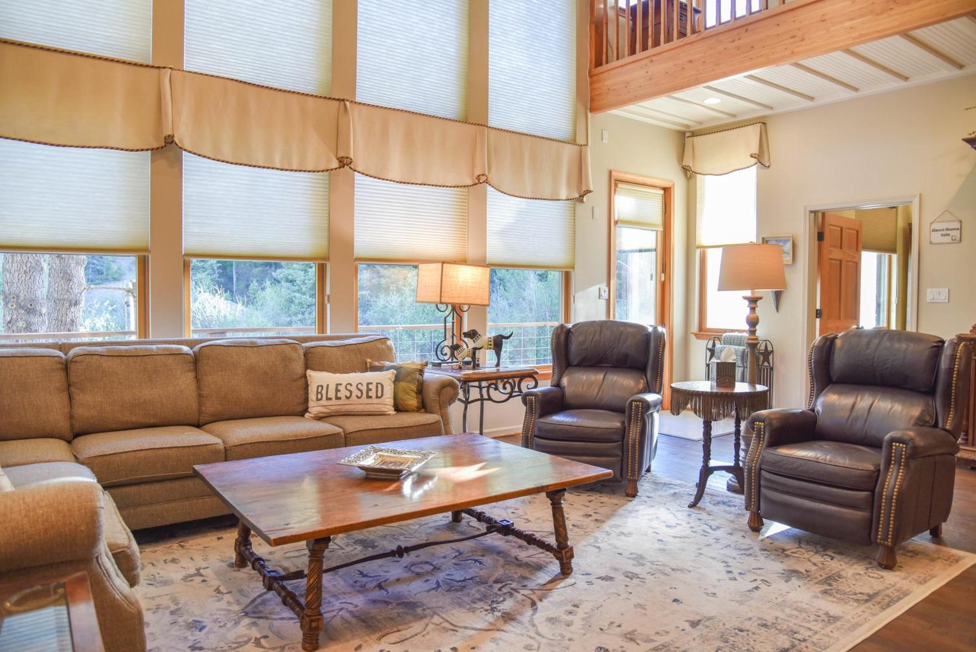 River Lyric Lodge - Formerly Double Dog Red River Εξωτερικό φωτογραφία