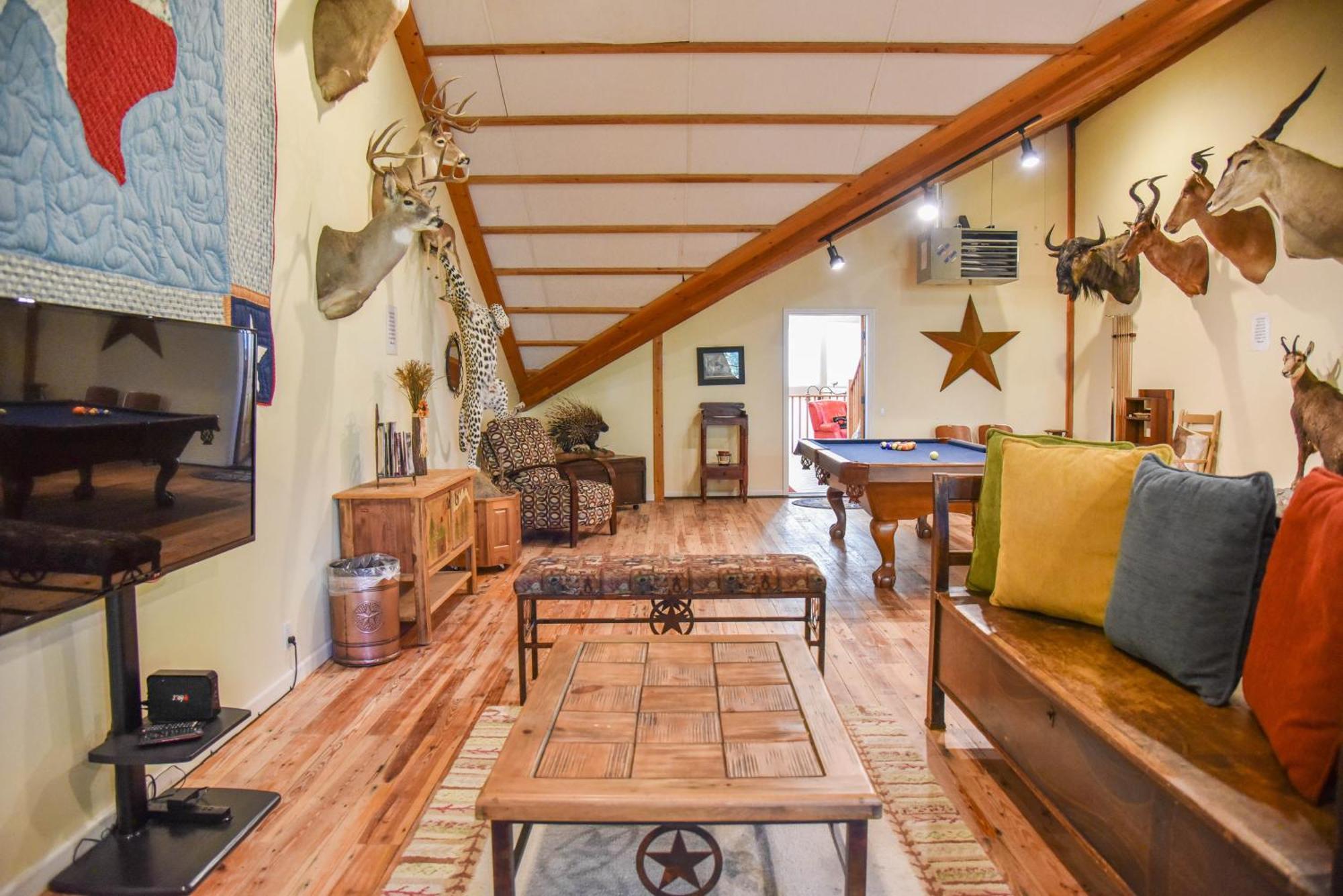 River Lyric Lodge - Formerly Double Dog Red River Εξωτερικό φωτογραφία